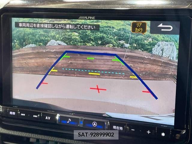 Toyota VOXY HYBRID 2021-06 322895-4