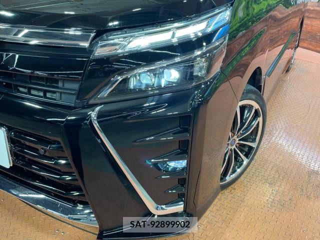 Toyota VOXY HYBRID 2021-06 322895-13