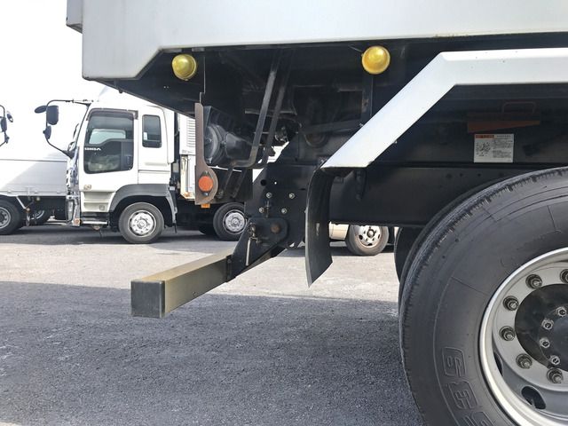 Isuzu GIGA 2019-03 184387-18