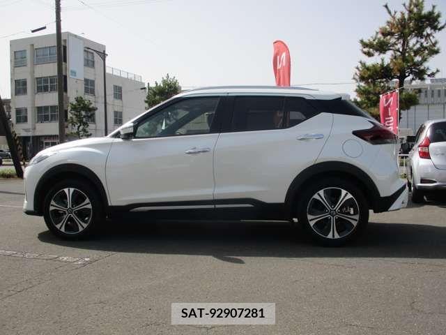 Nissan KICKS 2022-11 274071-19