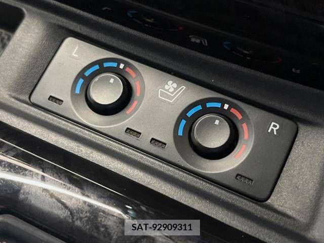 Toyota ALPHARD 2022-11 381792-10