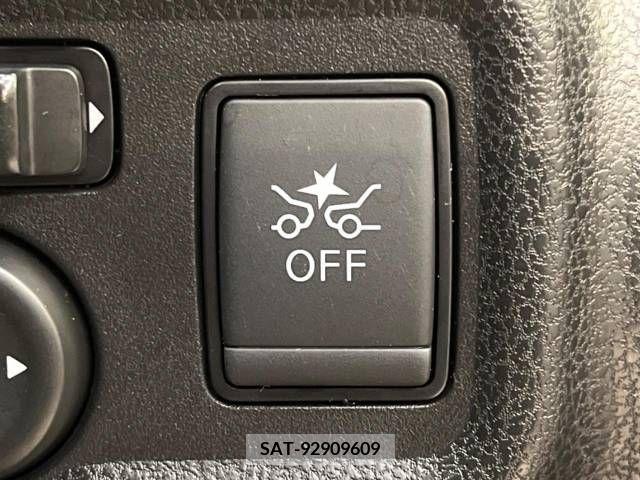 Nissan NOTE 2019-03 251712-4