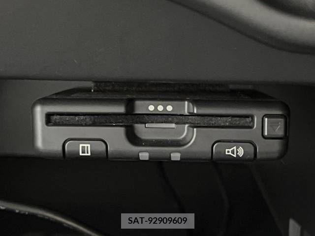 Nissan NOTE 2019-03 251712-7