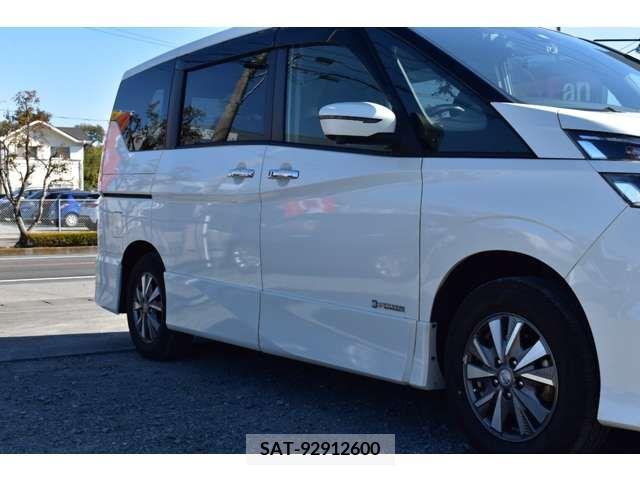 Nissan SERENA 2019-01 204586-12