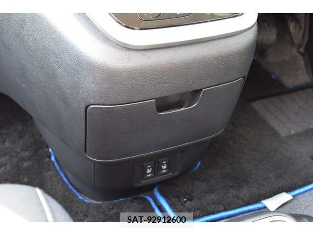 Nissan SERENA 2019-01 204586-9