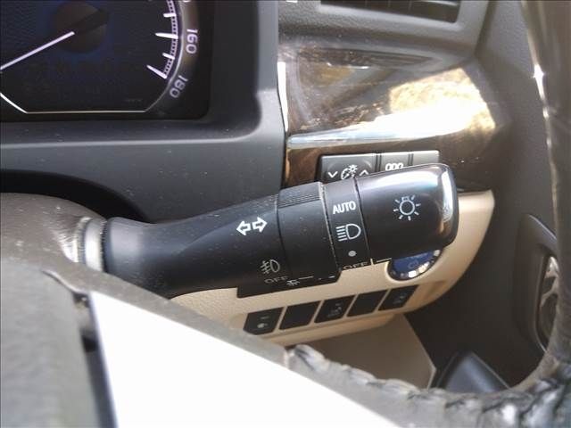 Toyota VELLFIRE 2012-07 7070-19