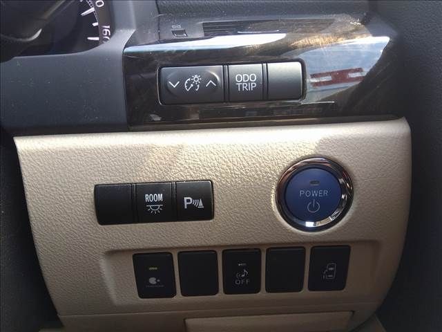 Toyota VELLFIRE 2012-07 7070-20