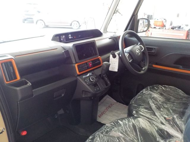Daihatsu TANTO 2022-10 3651-10