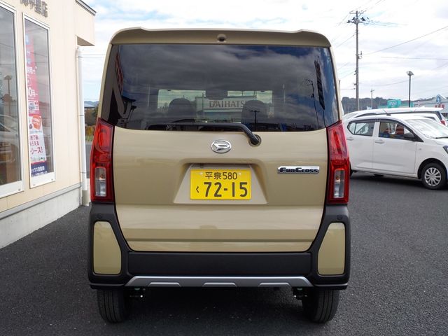 Daihatsu TANTO 2022-10 3651-6