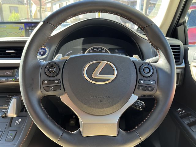 Lexus CT 2019-07 193708-15