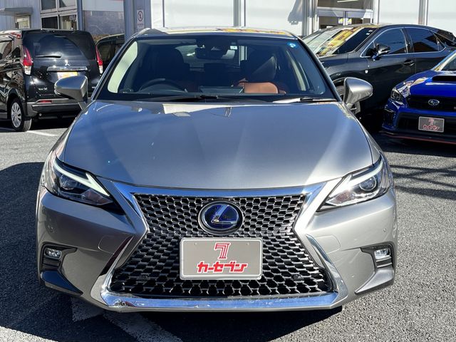 Lexus CT 2019-07 193708-1