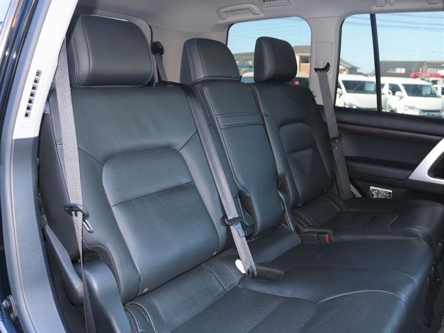 Toyota LAND CRUISER 2016-01 11300-7