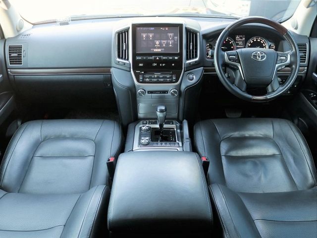 Toyota LAND CRUISER 2016-01 11300-1