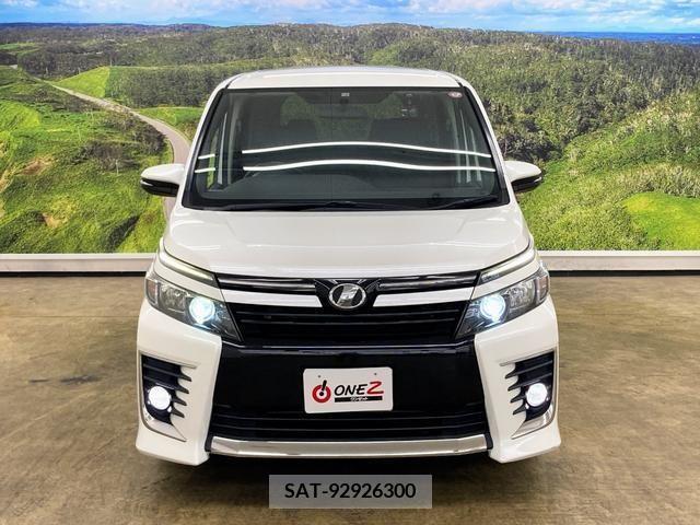Toyota VOXY 2014-11 370447-13