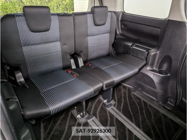 Toyota VOXY 2014-11 370447-11