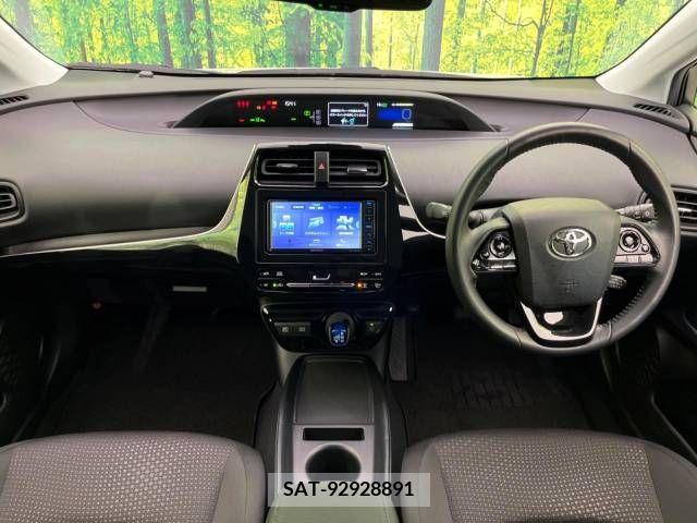 Toyota PRIUS 2021-03 209874-1