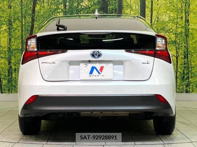 Toyota PRIUS 2021-03 209874-15