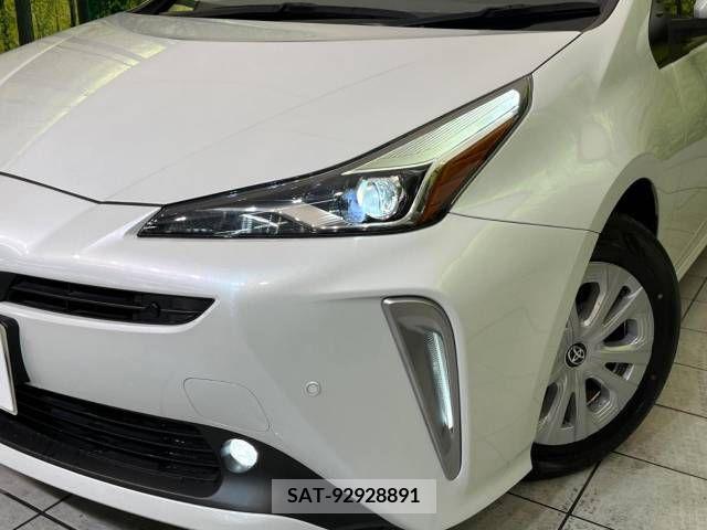 Toyota PRIUS 2021-03 209874-12