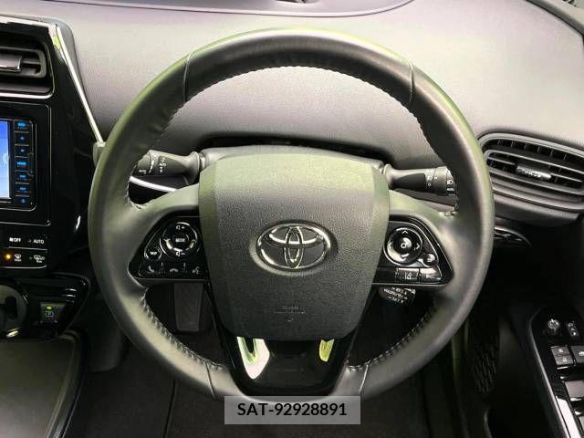 Toyota PRIUS 2021-03 209874-11