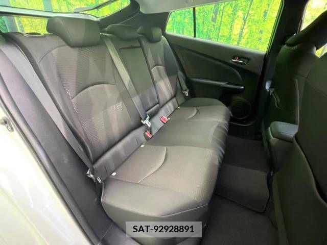 Toyota PRIUS 2021-03 209874-9