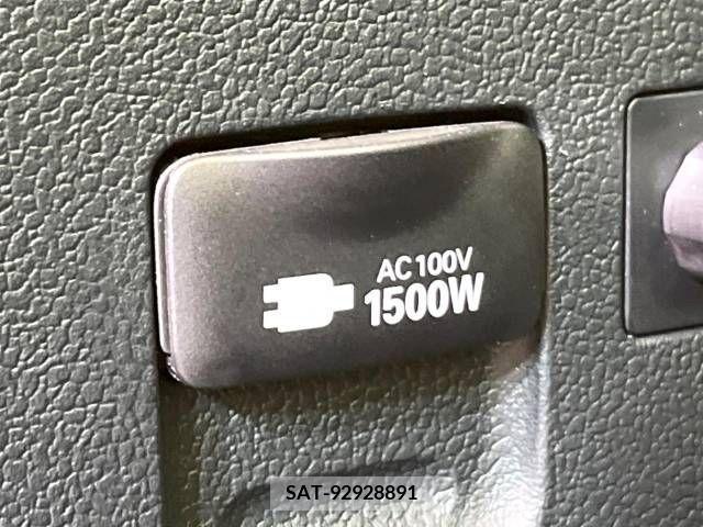 Toyota PRIUS 2021-03 209874-5