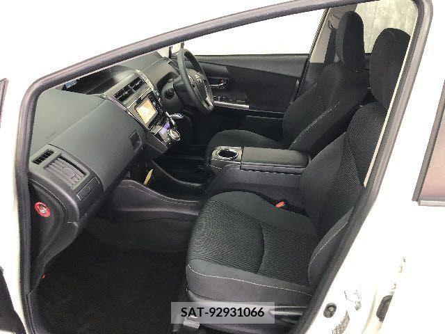 Toyota PRIUS ALPHA 2017-10 322185-12
