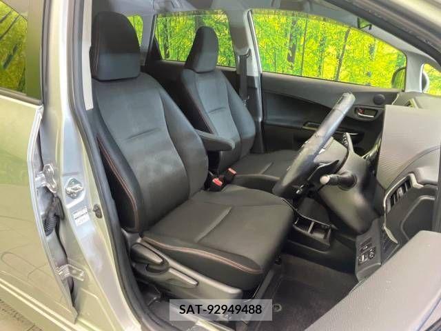 Toyota RACTIS 2013-05 313639-8