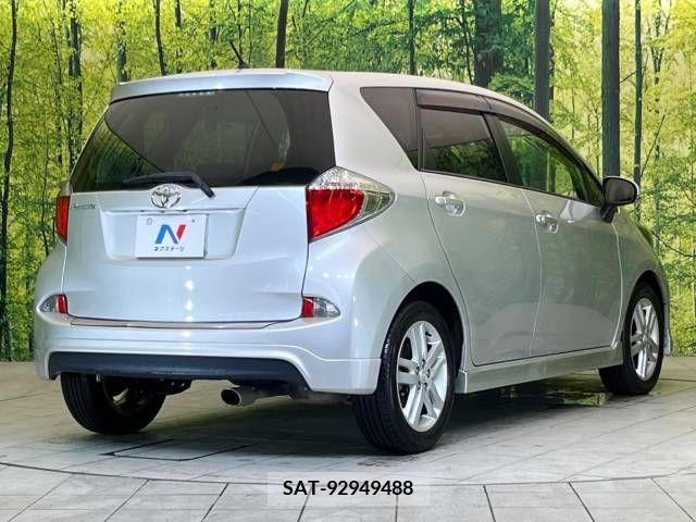 Toyota RACTIS 2013-05 313639-17