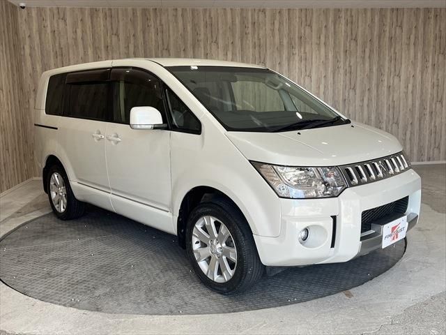 Mitsubishi DELICA D5 2018-09 18216-2