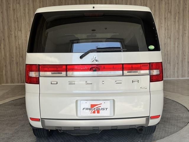 Mitsubishi DELICA D5 2018-09 18216-5