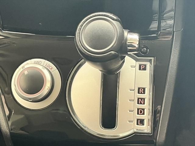 Mitsubishi DELICA D5 2018-09 18216-25