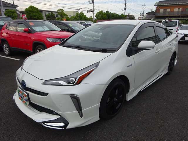 Toyota PRIUS 2019-04 12989-5