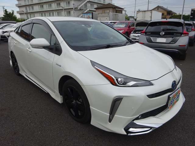 Toyota PRIUS 2019-04 12989-16