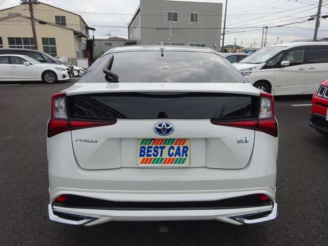 Toyota PRIUS 2019-04 12989-6