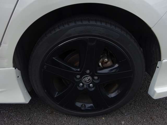 Toyota PRIUS 2019-04 12989-12