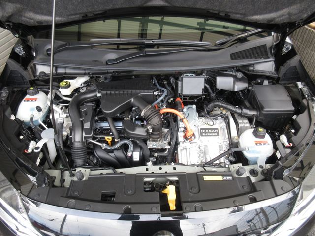 Nissan NOTE 2021-05 1027-3