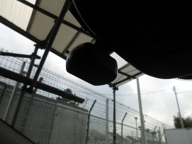 Nissan NOTE 2021-05 1027-23