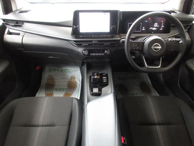 Nissan NOTE 2021-05 1027-14