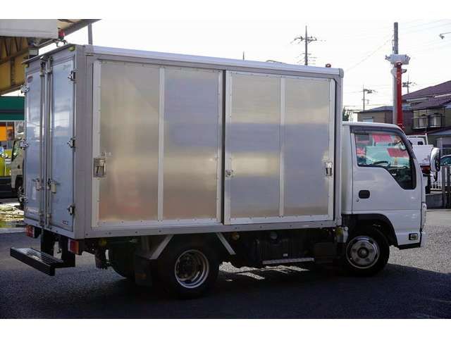 Isuzu ELF TRUCK 2017-10 195976-7