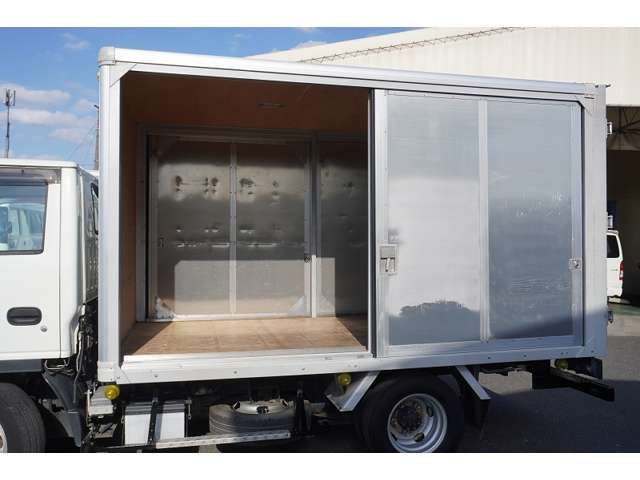 Isuzu ELF TRUCK 2017-10 195976-14