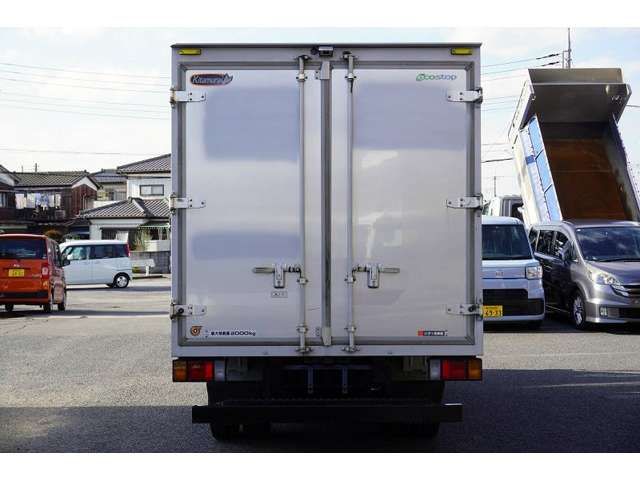 Isuzu ELF TRUCK 2017-10 195976-3