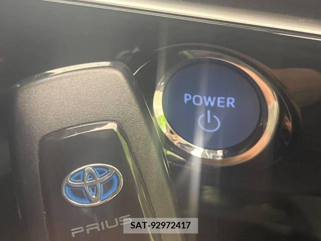 Toyota PRIUS 2019-08 221694-7