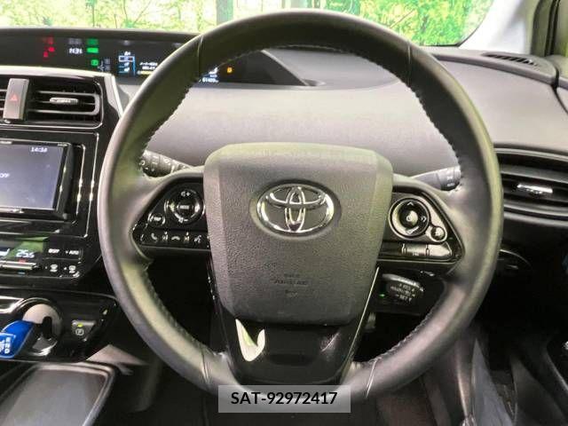 Toyota PRIUS 2019-08 221694-11