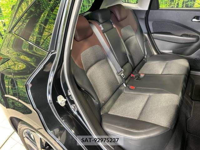 Nissan AURA 2023-06 219644-9