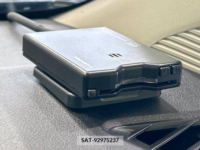 Nissan AURA 2023-06 219644-7