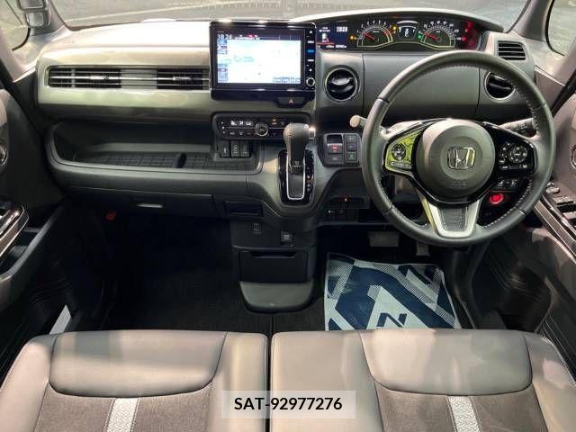 Honda N BOX CUSTOM 2022-09 348306-1
