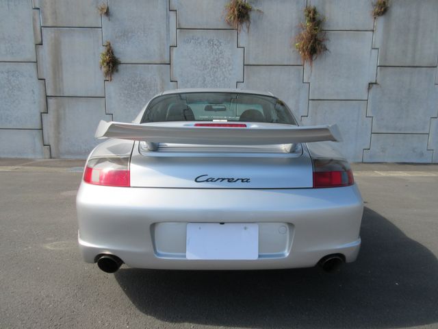 Porsche 911 2002-06 1779-12