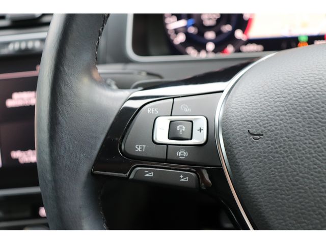 VolksWagen GOLF 2019-02 3339-23