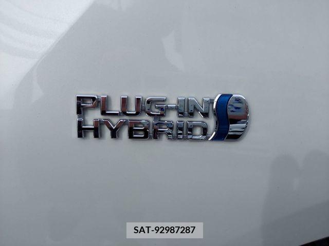 Toyota PRIUS PHV 2018-09 282570-14