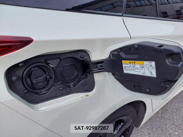 Toyota PRIUS PHV 2018-09 282570-15